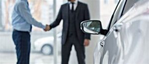 Read more about the article Training Automotive Sales Teams to Master Transparent Selling for Long-Term Trust
